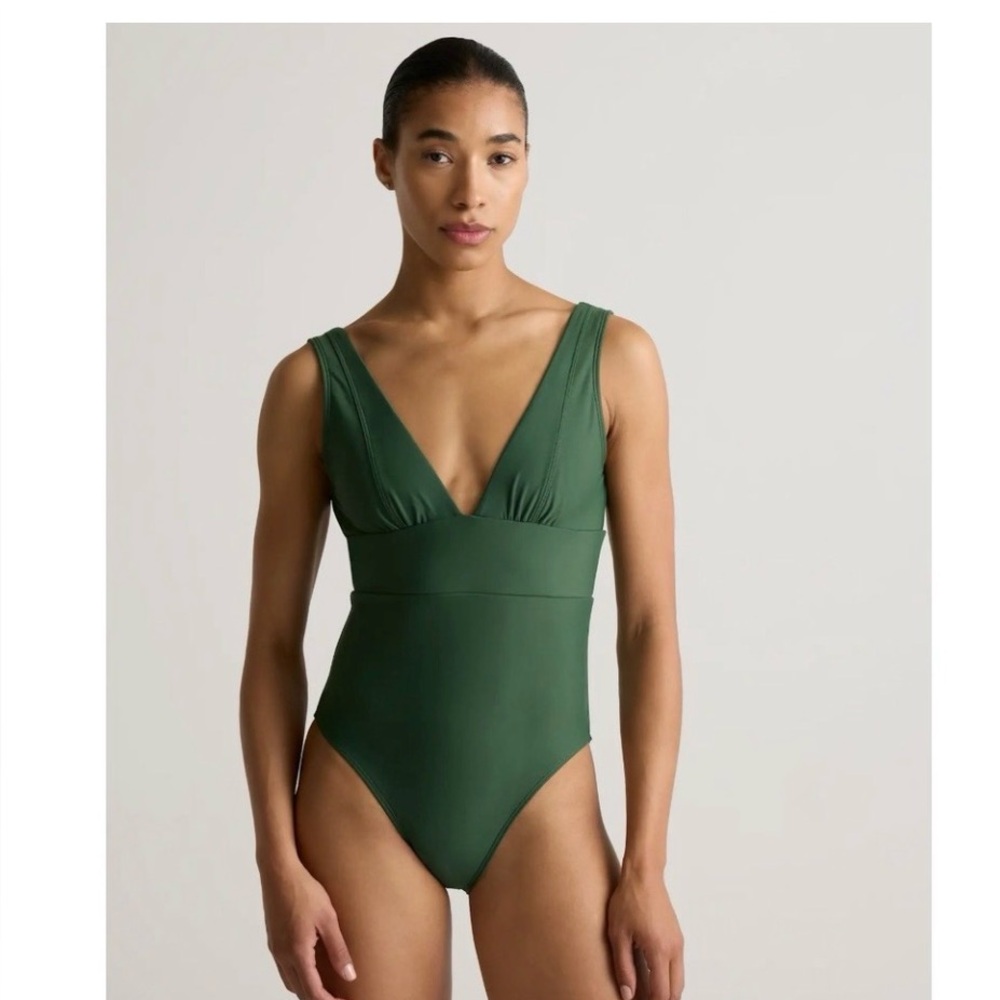 Quince Italian Plunge One-Piece Swimsuit Palm Green Sustainable Chic Size Medium